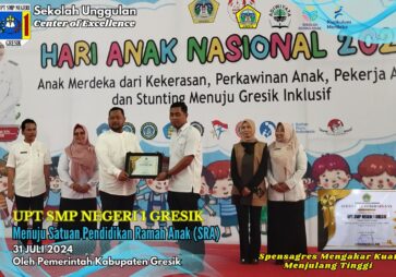 UPT SMPN 1 Gresik Raih Penghargaan Menuju Satuan Pendidikan Ramah Anak