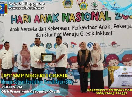 UPT SMPN 1 Gresik Raih Penghargaan Menuju Satuan Pendidikan Ramah Anak