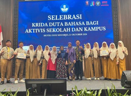 UPT SMPN 1 Gresik Borong Prestasi di Lomba Drama Bahasa Daerah Tingkat Jawa Timur