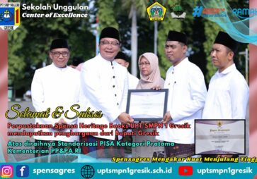 SPENSA HERITAGE BOOKS MENDAPATKAN PENGHARGAAN DARI BUPATI GRESIK ATAS DIRAIHNYA STANDARISASI PISA